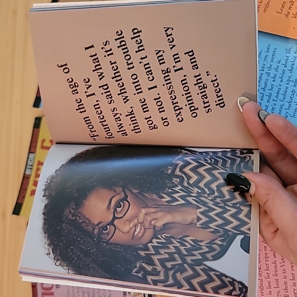 Official Spice Girls Mini Books 1997 Set of 5  Metallic Covers Only - Picture 3 of 6